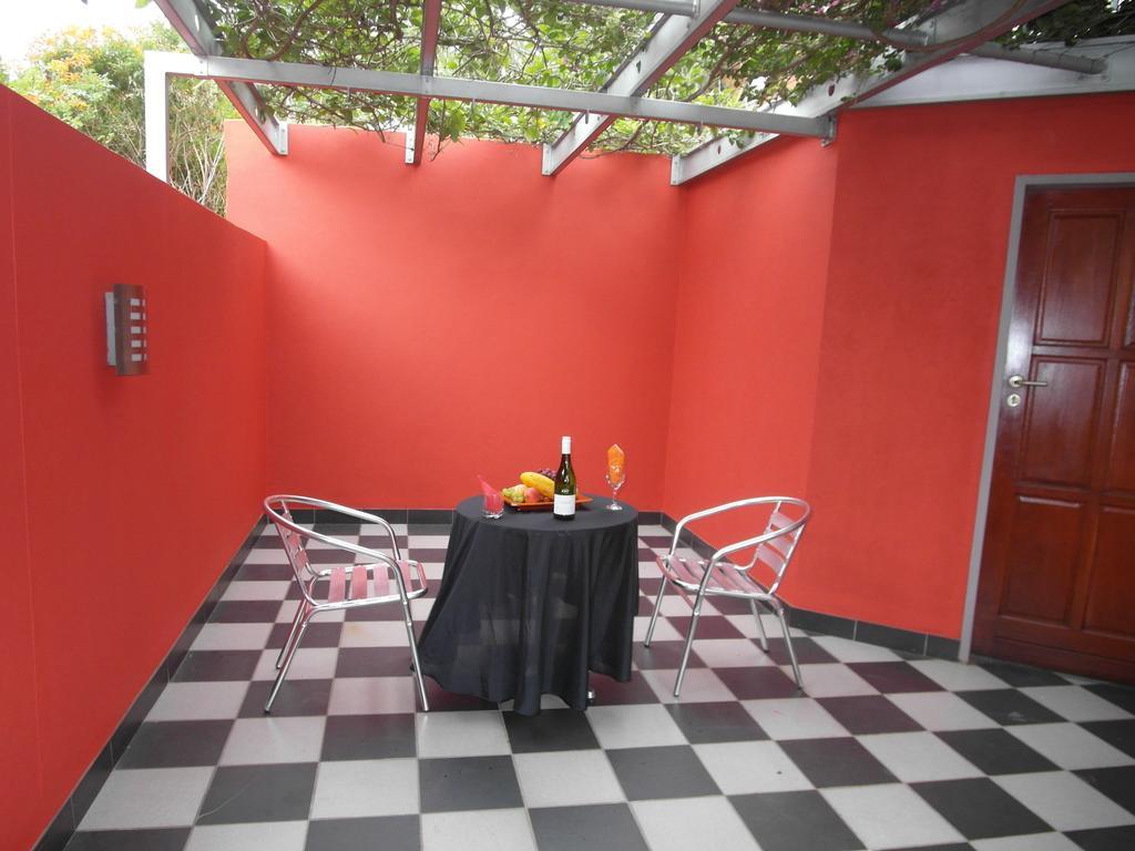 Red Square Home Pretoria Bagian luar foto