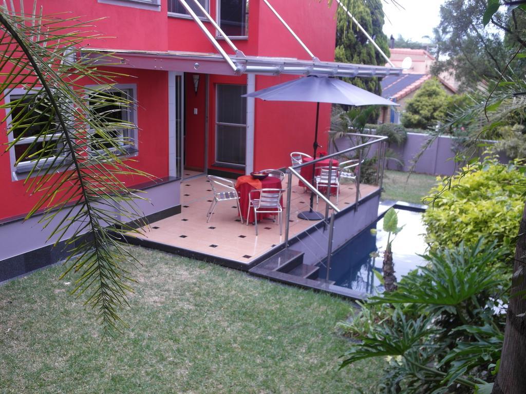 Red Square Home Pretoria Bagian luar foto