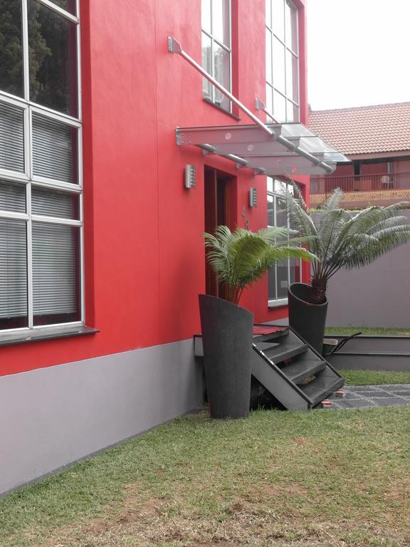 Red Square Home Pretoria Bagian luar foto