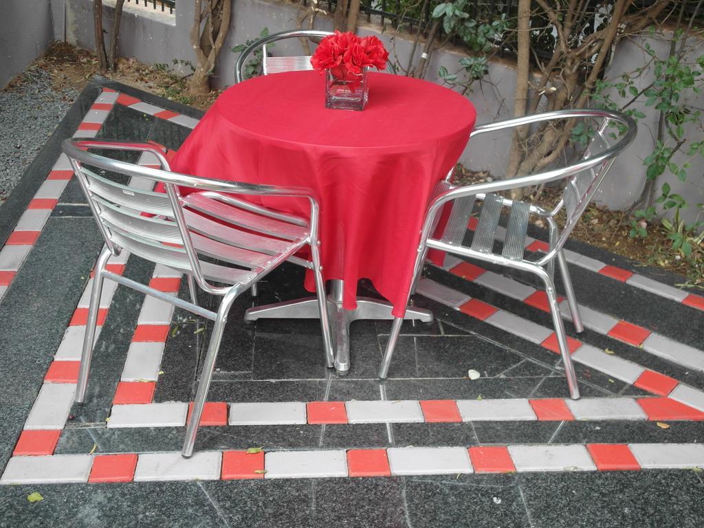 Red Square Home Pretoria Bagian luar foto