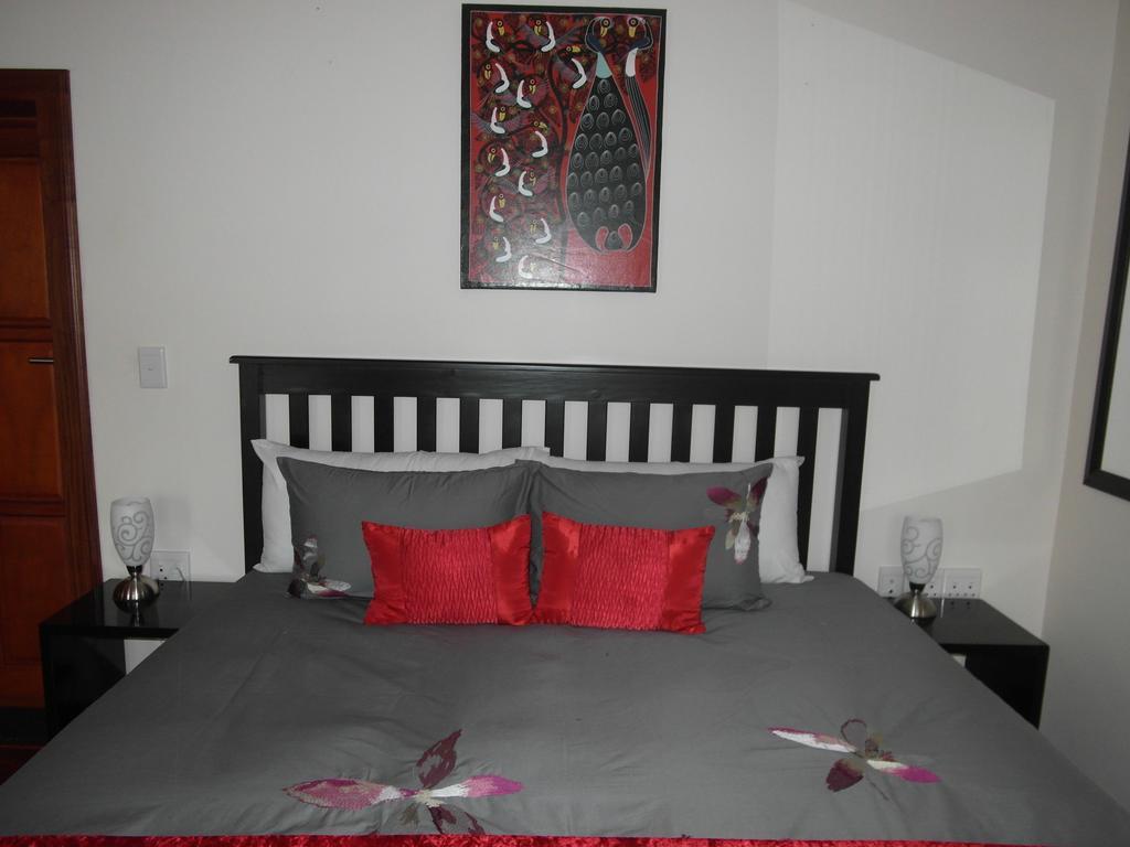 Red Square Home Pretoria Bagian luar foto