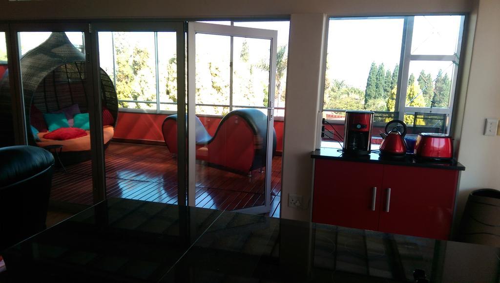 Red Square Home Pretoria Bagian luar foto