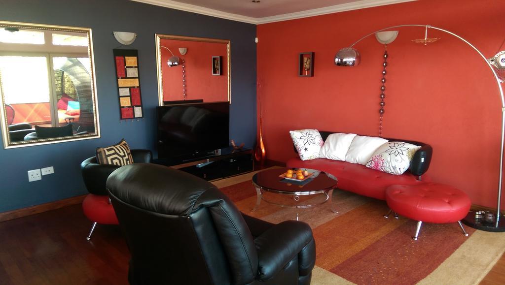 Red Square Home Pretoria Bagian luar foto