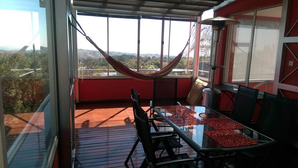 Red Square Home Pretoria Bagian luar foto